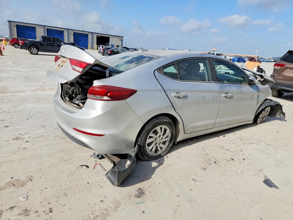 2017 Hyundai Elantra VIN KMHD74LF7HU087593 COPART salvage auction — FRONT END, Salvage Title, sold $175 on 2026-07-31 (photo 3)