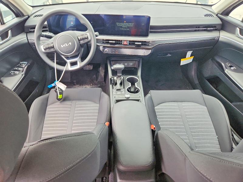 2026 Kia K5 VIN KNAG24J75T5410888 COPART salvage auction — WATER/FLOOD, TX - SALVAGE TITLE-FLOOD DAMAGE, sold $2,000 on 2026-07-30 (photo 8)
