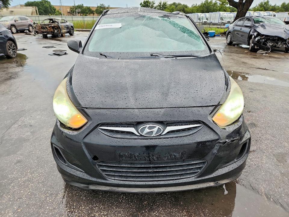 2013 Hyundai Accent VIN KMHCT5AE5DU104831 COPART salvage auction — ROOF, Fl - Cert Of Title Slvg Rebuildable, sold $450 on 2026-07-14 (photo 5)