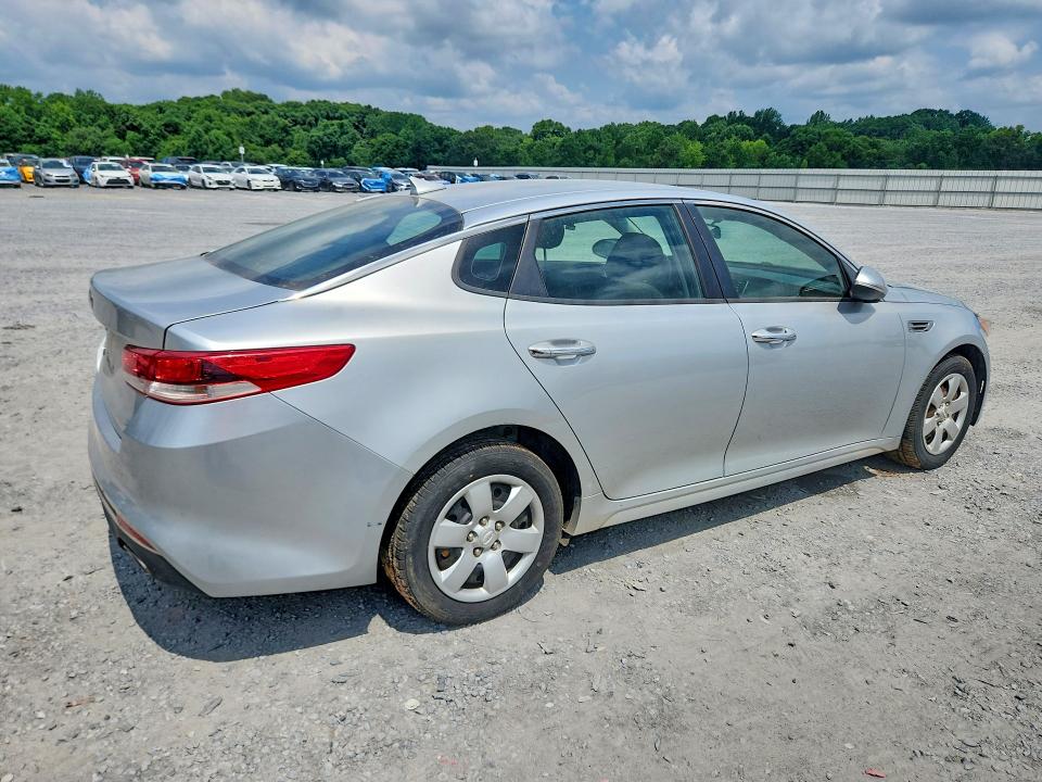2016 Kia Optima VIN 5XXGT4L34GG019467 COPART salvage auction — MECHANICAL, Nc - Dealer Only Clean Title, sold $800 on 2026-07-22 (photo 3)