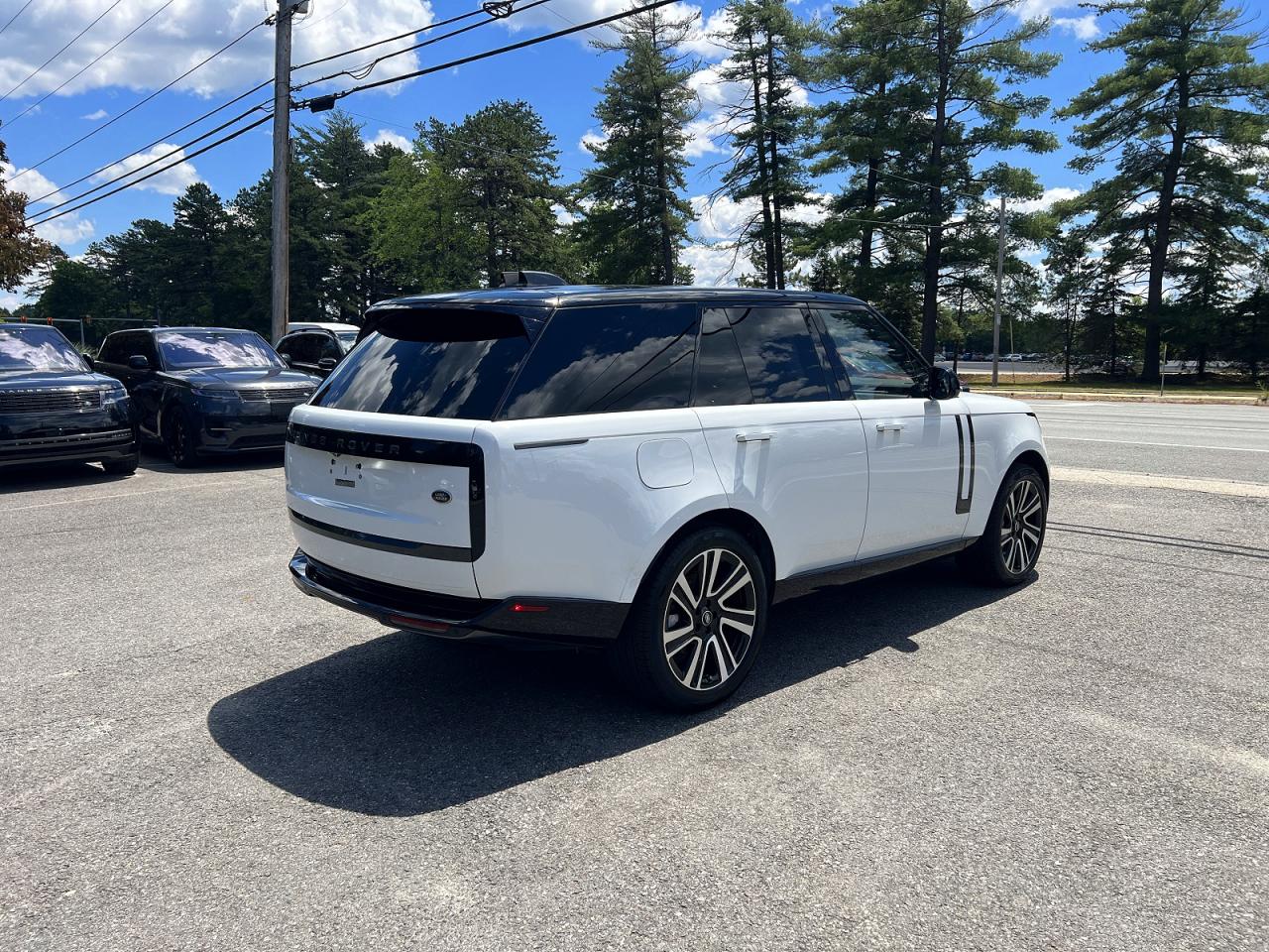 2023 Land rover RANGE ROVER VIN SALKP9FU3PA038404 COPART salvage auction — Minor Dent/Scratches, GA - CERTIFICATE OF TITLE (P), sold $65,500 on 2026-07-22 (photo 4)