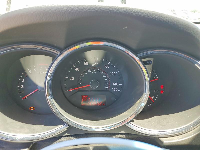 2011 Kia Sorento VIN 5XYKT4A22BG099795 COPART salvage auction — MECHANICAL, Ca - Dis/Dlr/Exp Only Clean Title (P), sold $800 on 2026-07-30 (photo 9)