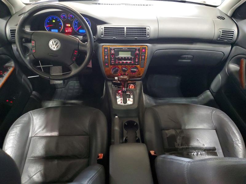 2005 Volkswagen Passat VIN WVWAD63BX5E053050 COPART salvage auction — SIDE, PA - CERT OF SALV-R=RECONSTRUCTED, sold $300 on 2026-08-10 (photo 8)