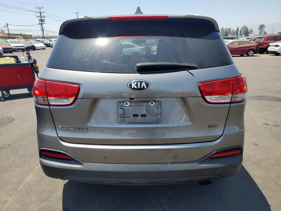 2017 Kia VIN 5XYPG4A36HG269068 COPART salvage auction — MINOR DENT/SCRATCHES, Ca - Dis/Dlr/Exp Only Clean Title, sold $1,650 on 2026-07-06 (photo 6)