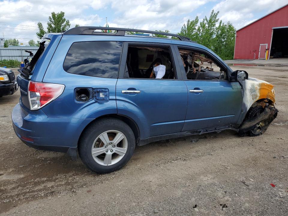 2009 Subaru Forester VIN JF2SH63619H737146 COPART salvage auction — ENGINE BURN, On - Permit Irrepairable, sold $125 on 2026-07-28 (photo 3)