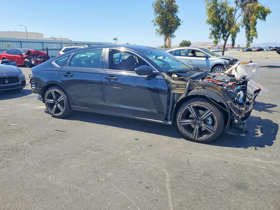 2025 Honda Accord VIN 1HGCY2F5XSA066459 COPART salvage auction — VANDALISM, Ca - Salvage Certificate, sold $11,300 on 2026-07-29 (photo 4)
