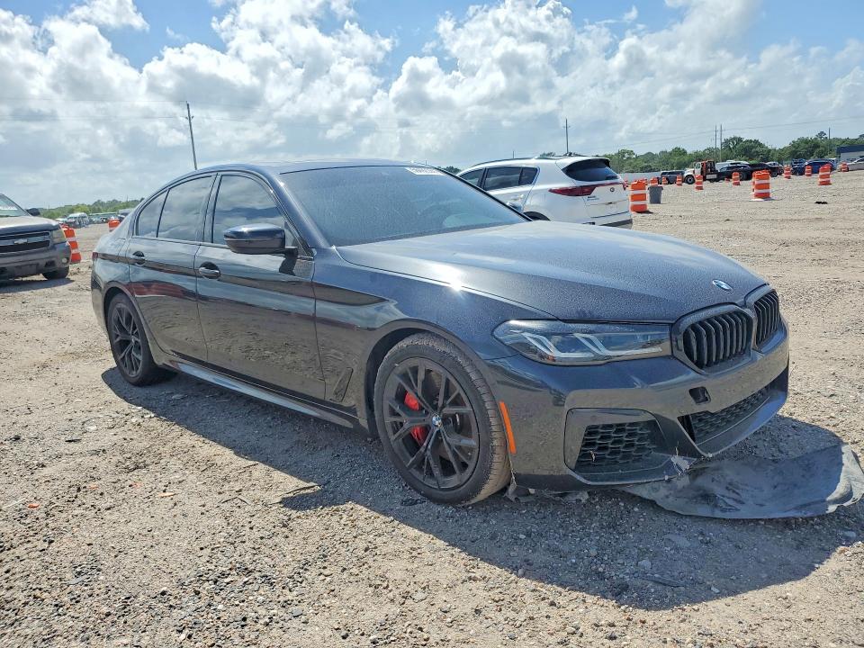 2023 BMW 5er VIN WBA53BJ04PWY03101 COPART salvage auction — WATER/FLOOD, TX - SALVAGE TITLE-FLOOD DAMAGE, sold $15,700 on 2026-07-30 (photo 4)