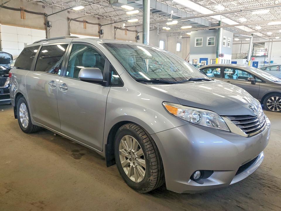 2015 Toyota Sienna VIN 5TDDK3DC5FS122182 COPART salvage auction — FRONT END, Mn - Cert Of Title-Salvage, sold $4,700 on 2026-07-28 (photo 4)