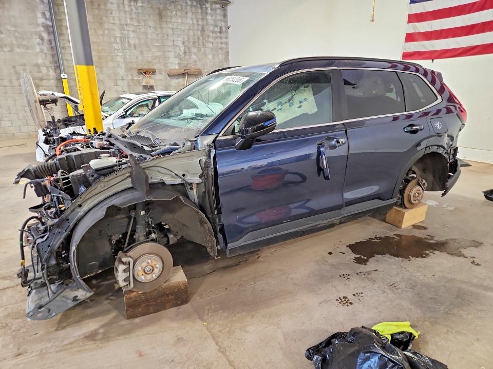 2024 Honda Cr-v VIN 2HKRS6H84RH802632 COPART salvage auction — VANDALISM, Pa - Cert Of Salvage-Theft, sold $10,700 on 2026-08-22 (photo 1)