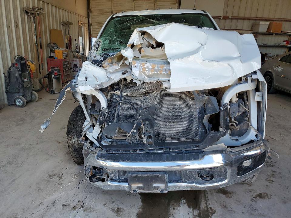 2025 Ford F350 VIN 1FT8W3DN4SED40203 COPART salvage auction — FRONT END, Tx - Salvage Vehicle Title, sold $9,100 on 2026-07-24 (photo 5)