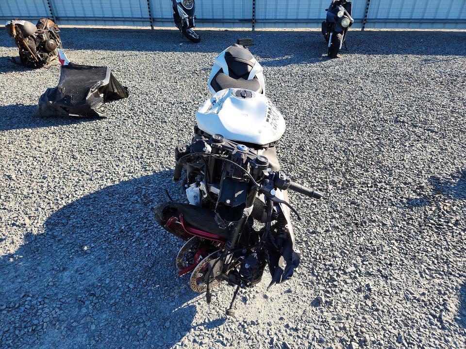 2025 Kawasaki Zx VIN JKBZXJK17SA011434 COPART salvage auction — FRONT END, Nc - Salvage Certificate Of Title, sold $30 on 2026-07-30 (photo 2)