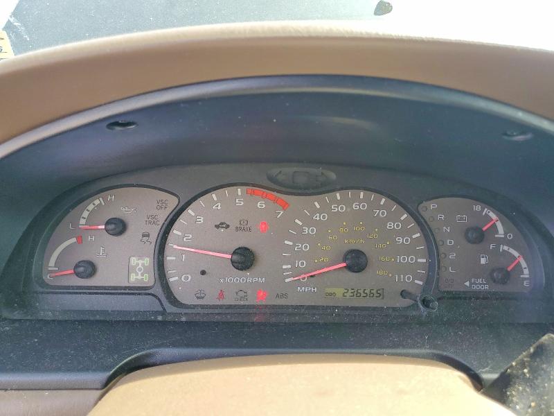 2004 Toyota Sequoia VIN 5TDBT44A94S206009 COPART salvage auction — ROOF, Va - Cert Of Title - Salvage, sold $1,050 on 2026-07-08 (photo 9)