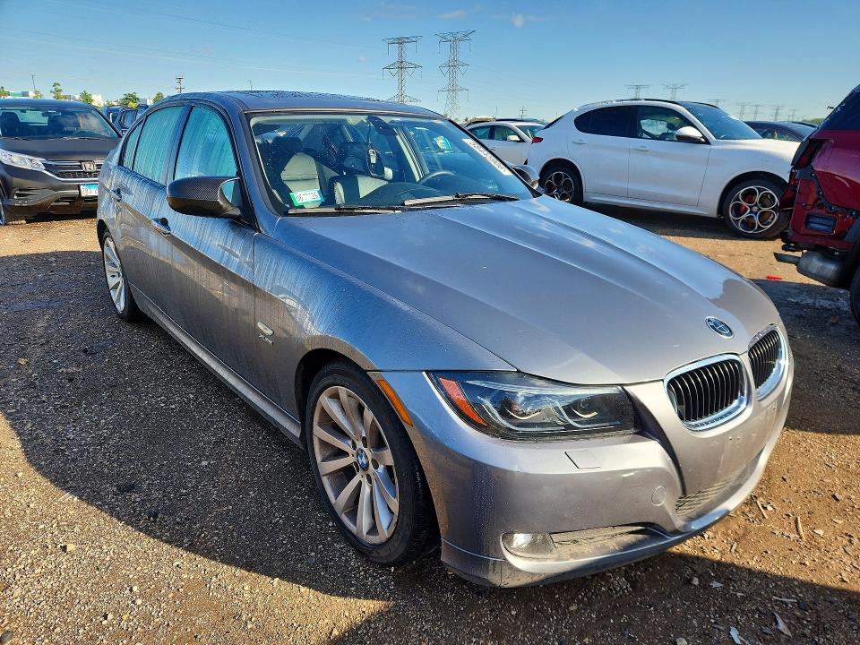 2011 BMW 3er VIN WBAPK5G57BNN31545 COPART salvage auction — ROOF, Il - Salvage Certificate, sold $325 on 2026-07-28 (photo 4)