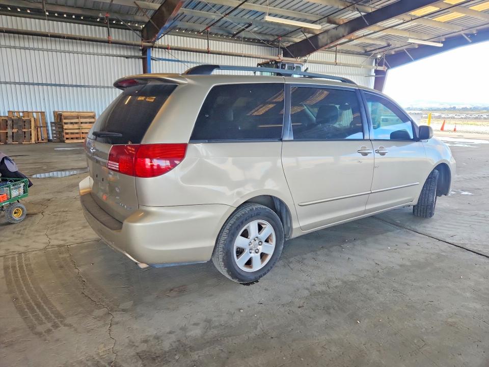 2004 Toyota Sienna VIN 5TDZA22C94S147668 COPART salvage auction — MINOR DENT/SCRATCHES, Ca - Dis/Dlr/Exp Only Clean Title, sold $700 on 2026-07-02 (photo 3)