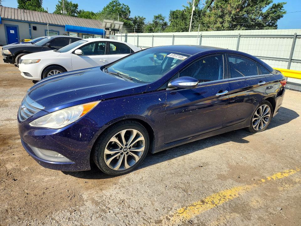 2014 Hyundai Sonata VIN 5NPEC4AC3EH825683 COPART salvage auction — REAR END, KS - CERT OF TITLE-SALVAGE, sold $800 on 2026-07-15 (photo 1)
