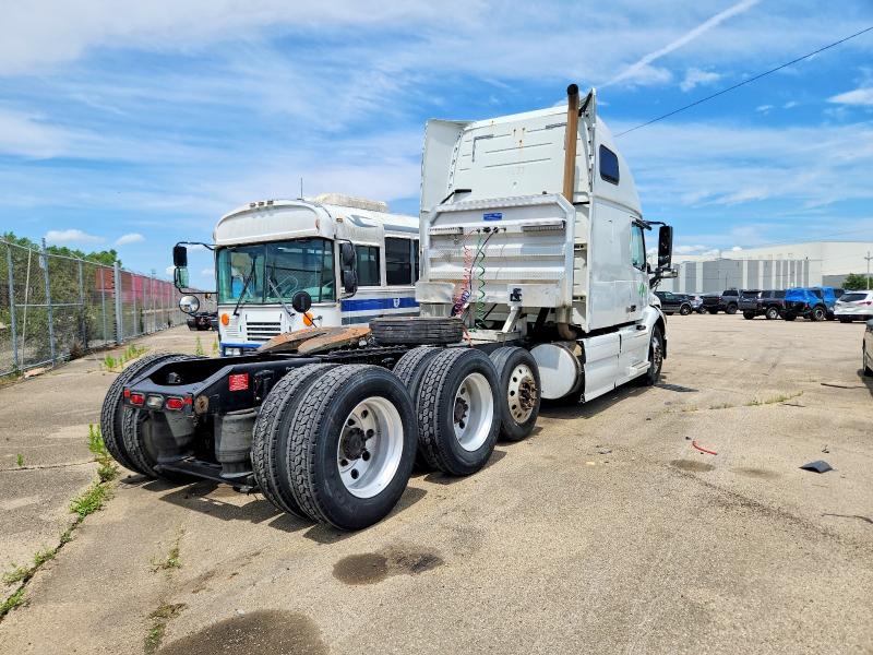 2020 Volvo Vnr VIN 4V4WC9EH6LN247412 COPART salvage auction — FRONT END, Oh - Cert Of Title-Salvage, sold $8,600 on 2026-07-23 (photo 4)