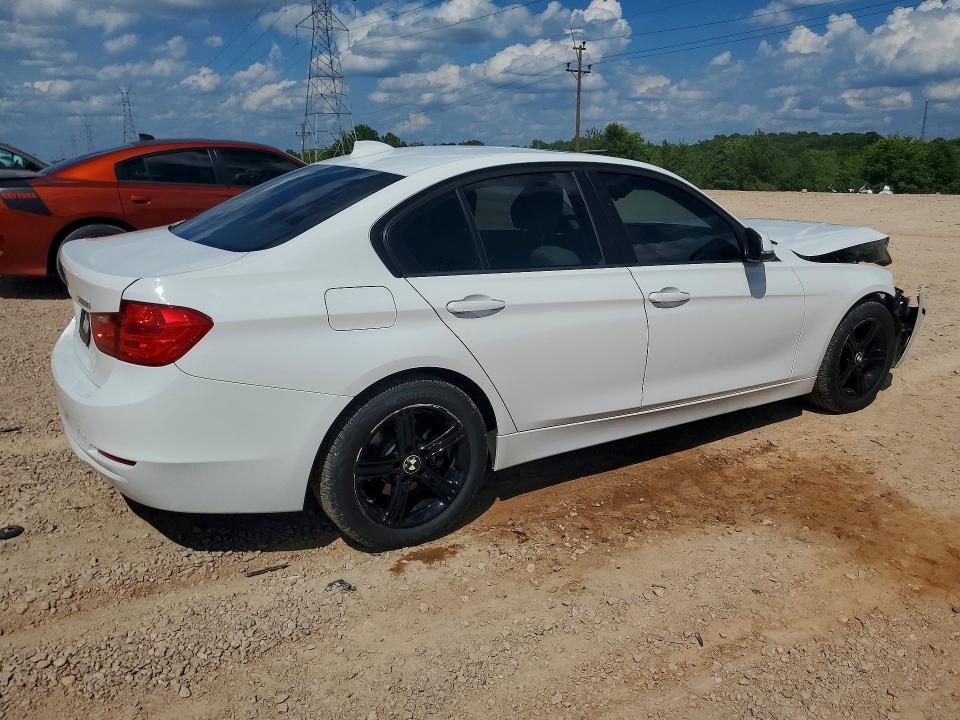 2014 BMW 3er VIN WBA3B5G53ENS10928 COPART salvage auction — FRONT END, Nc - Salvage Certificate Of Title, sold $1,400 on 2026-08-03 (photo 3)