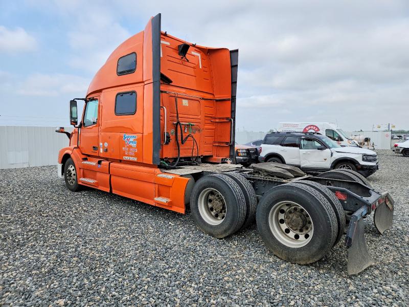 2016 Volvo VIN 4V4NC9EHXGN957379 COPART salvage auction — FRONT END, Co - Public - Salvage Title, sold $275 on 2026-07-30 (photo 3)