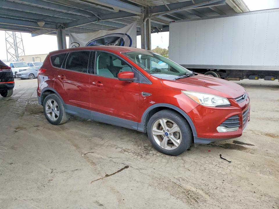 2015 Ford Escape VIN 1FMCU0GX1FUB33433 COPART salvage auction — MECHANICAL, Ca - Dis/Dlr/Exp Only Clean Title, sold $425 on 2026-07-02 (photo 4)