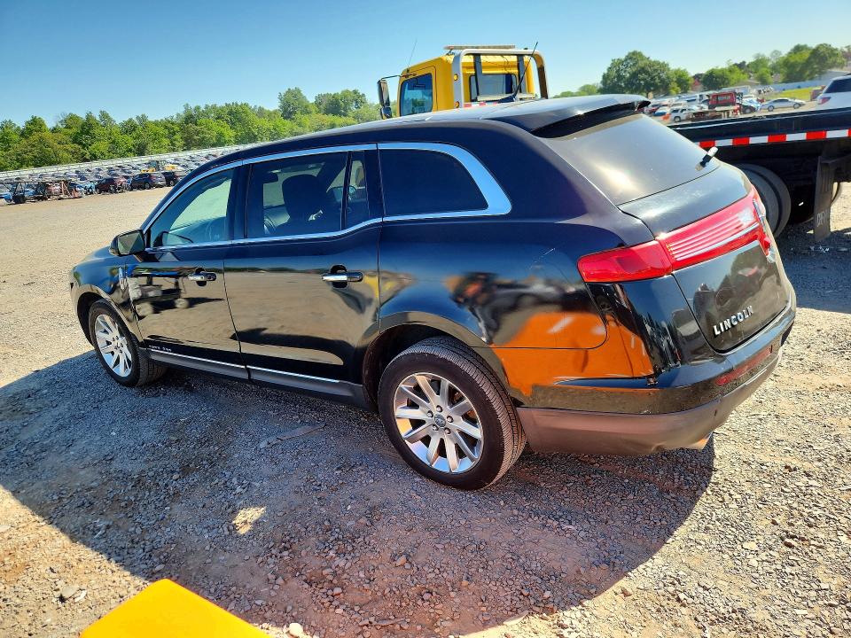 2019 Lincoln Mkt VIN 2LMHJ5NK4KBL02531 COPART salvage auction — FRONT END, NY - CERT OF TITLE-REBUILT SALVAGE (P), sold $775 on 2026-07-02 (photo 2)