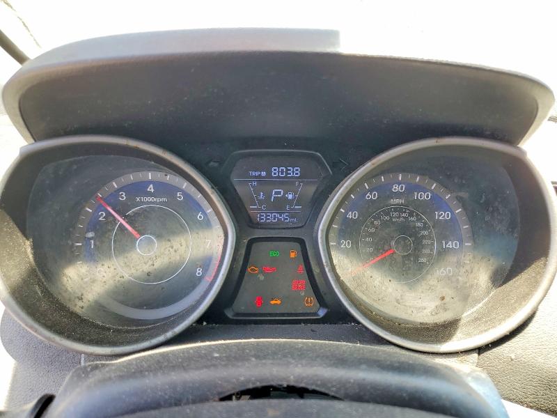 2015 Hyundai Elantra VIN KMHDH4AH0FU372716 COPART salvage auction — MECHANICAL, Ca - Dis/Dlr/Exp Only Clean Title, sold $525 on 2026-07-16 (photo 9)