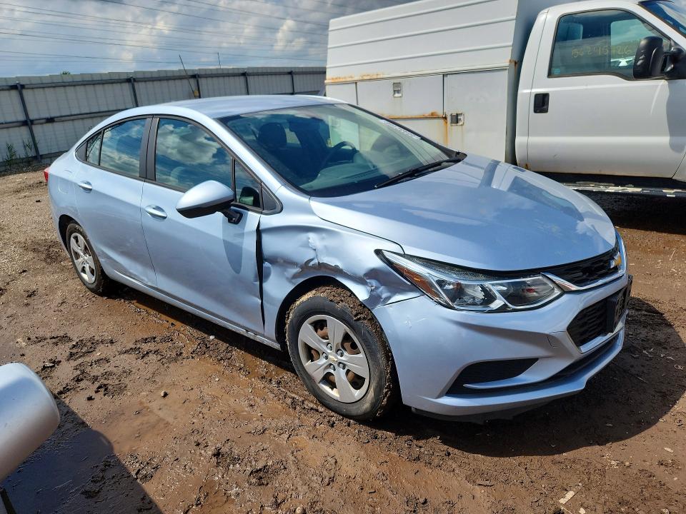 2017 Chevrolet Cruze VIN 1G1BC5SM1H7142513 COPART salvage auction — SIDE, Il - Salvage Certificate, sold $1,300 on 2026-07-30 (photo 4)