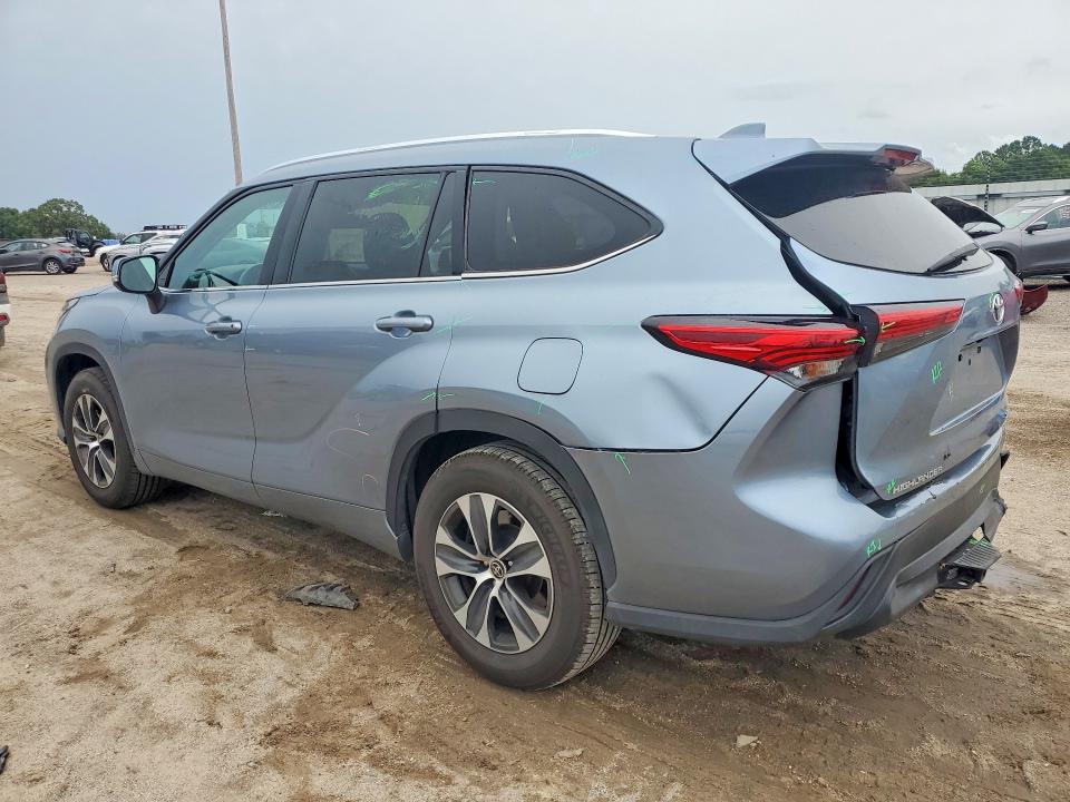 2021 Toyota Highlander VIN 5TDGZRAH6MS040504 COPART salvage auction — REAR END, FL - CERT OF TITLE SLVG REBUILDABLE, sold $14,400 on 2026-07-30 (photo 2)