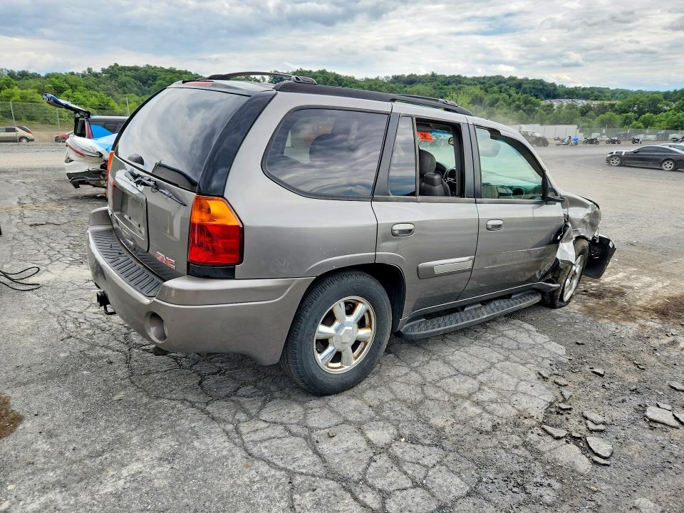 2005 Gmc Envoy VIN 1GKDT13S052308832 COPART salvage auction — FRONT END, PA - CERTIFICATE OF SALVAGE, sold $375 on 2026-07-02 (photo 3)