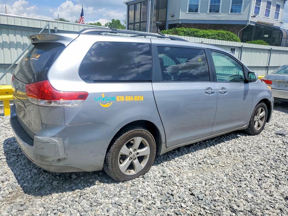 2012 Toyota Sienna VIN 5TDKK3DC2CS179846 COPART salvage auction — MINOR DENT/SCRATCHES, MA - CERTIFICATE OF TITLE, sold $1,200 on 2026-07-06 (photo 3)