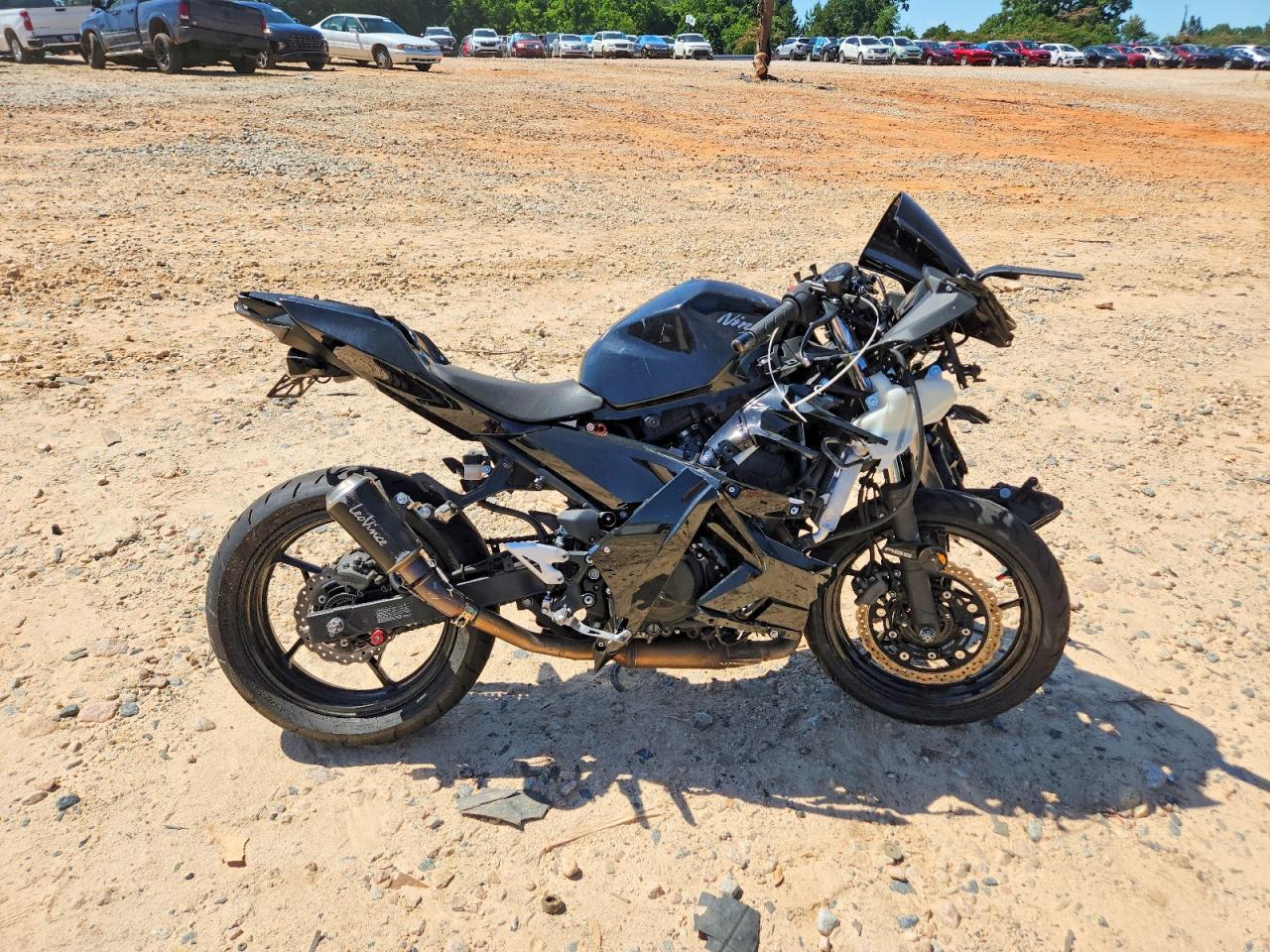 2018 Kawasaki EX400 VIN JKAEXKG15JDA02961 COPART salvage auction — Front End, NC - SALVAGE CERTIFICATE OF TITLE, sold $725 on 2026-07-09 (photo 1)
