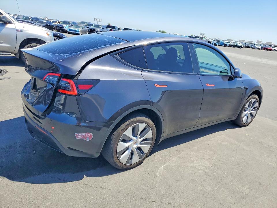 2024 Tesla Model y VIN 7SAYGDED6RF097322 COPART salvage auction — REAR END, CA - SALVAGE CERTIFICATE, sold $11,200 on 2026-07-13 (photo 3)