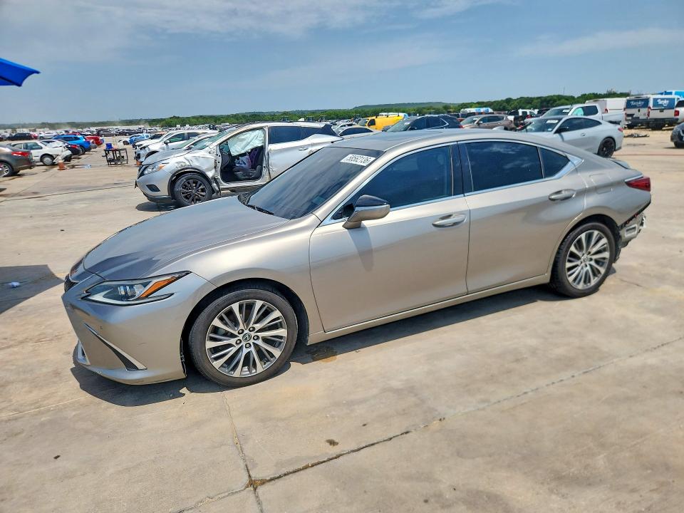 2019 Lexus ES VIN 58ABZ1B15KU019167 — COPART salvage auction photo