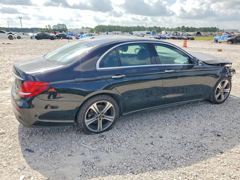 2018 Mercedes-benz E-klasse VIN WDDZF4JBXJA303818 COPART salvage auction — FRONT END, TX - SALVAGE VEHICLE TITLE, sold $4,150 on 2026-07-31 (photo 3)