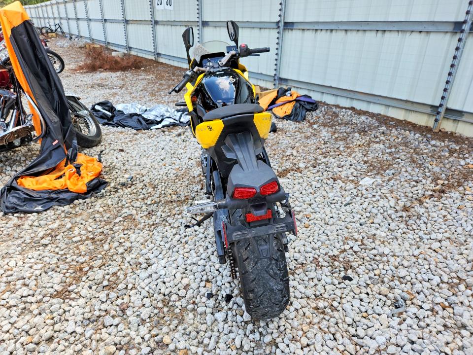 2024 Suzuki Gsx VIN JS1EM13BXR7100912 COPART salvage auction — SIDE, Ga - Cert Of Title-Salvage, sold $3,150 on 2026-09-10 (photo 4)