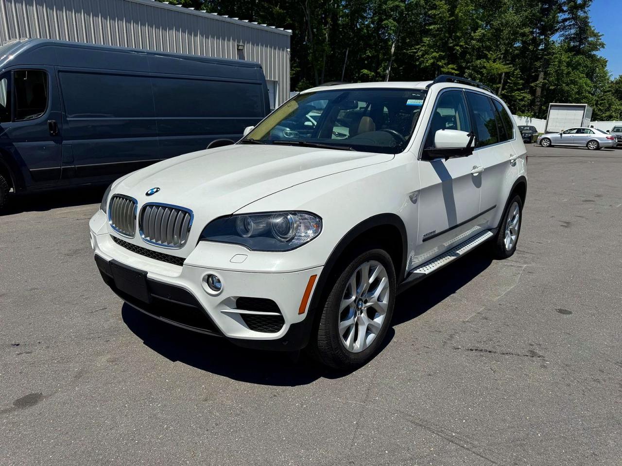 2013 BMW X5 VIN 5UXZV4C53D0E11293 COPART salvage auction — Minor Dent/Scratches, MA - CERTIFICATE OF TITLE, sold $2,900 on 2026-07-01 (photo 1)