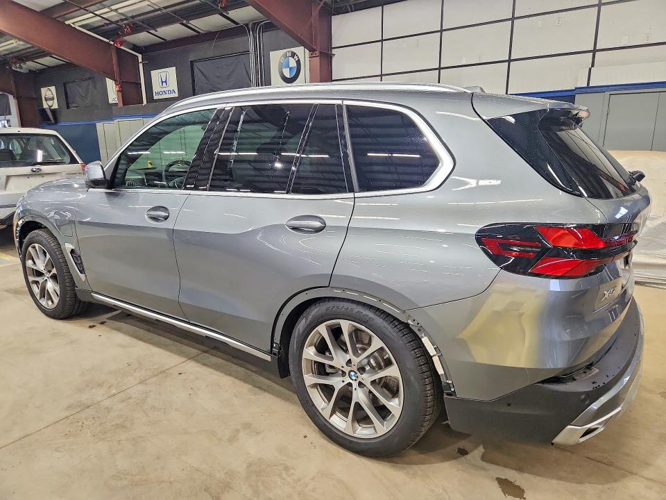 2026 BMW VIN 5UX43EU01T9291753 COPART salvage auction — FRONT END, Ct - Cert Of Title-Salvage, sold $36,250 on 2026-07-16 (photo 2)