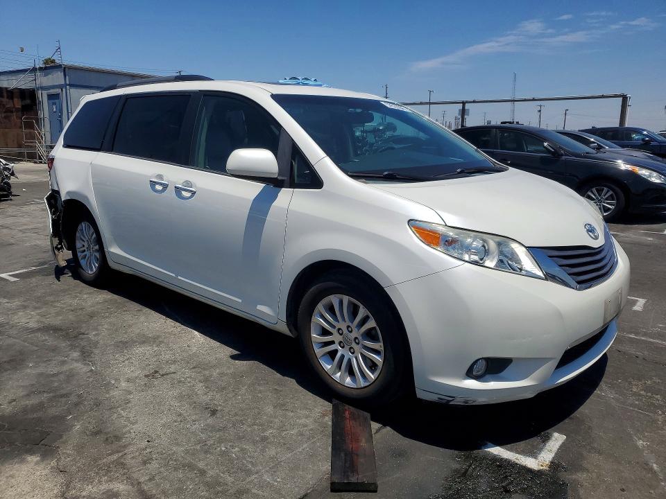 2015 Toyota VIN 5TDYK3DC9FS541444 COPART salvage auction — REAR END, Ca - Salvage Certificate, sold $7,400 on 2026-07-22 (photo 4)