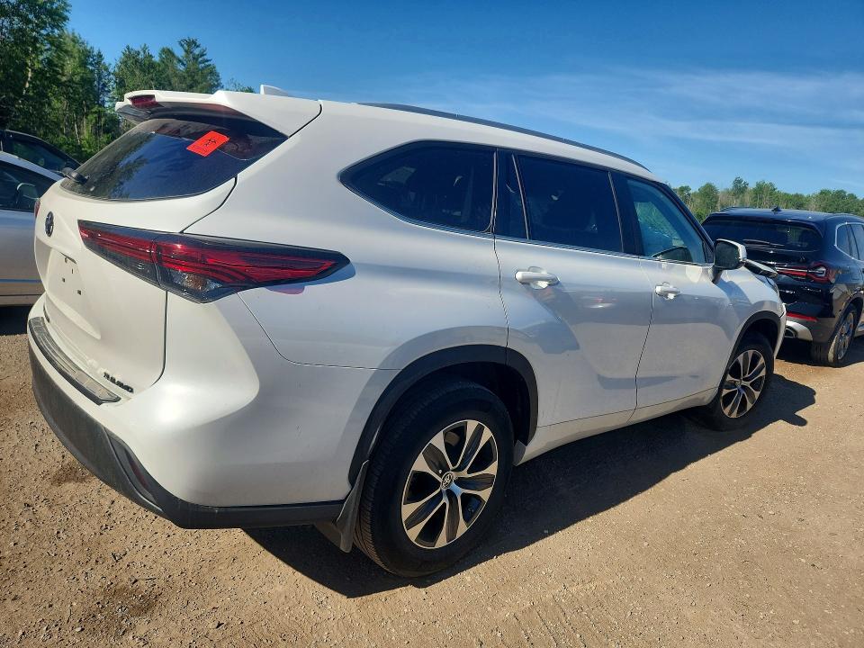2023 Toyota Highlander VIN 5TDKDRBH7PS004509 COPART salvage auction — FRONT END, ON - PERMIT NO BRAND - UNFIT, sold $2,100 on 2026-07-21 (photo 3)