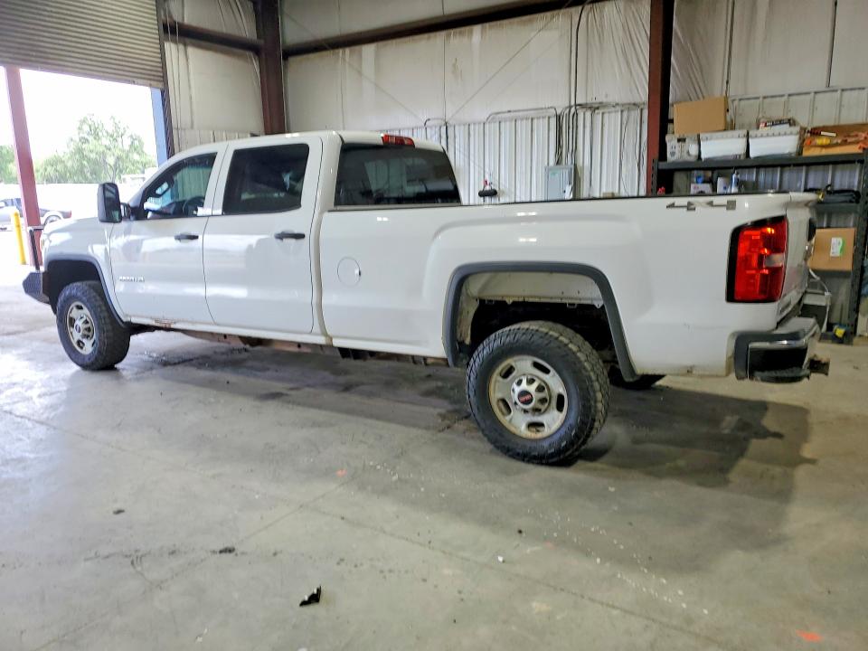 2015 Gmc SIERRA VIN 1GT12XEG5FF175640 COPART salvage auction — MINOR DENT/SCRATCHES, Mt - Certificate Of Title, sold $2,350 on 2026-08-03 (photo 2)