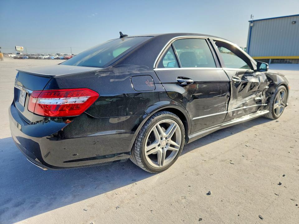 2012 Mercedes-benz E-klasse VIN WDDHF5KB8CA555537 COPART salvage auction — SIDE, TX - SALVAGE VEHICLE TITLE, sold $3,650 on 2026-07-31 (photo 3)