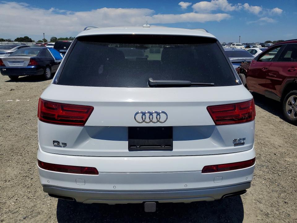 2018 Audi Q7 VIN WA1LAAF70JD016384 COPART salvage auction — UNDERCARRIAGE, CA - SALVAGE CERTIFICATE, sold $6,300 on 2026-07-14 (photo 6)