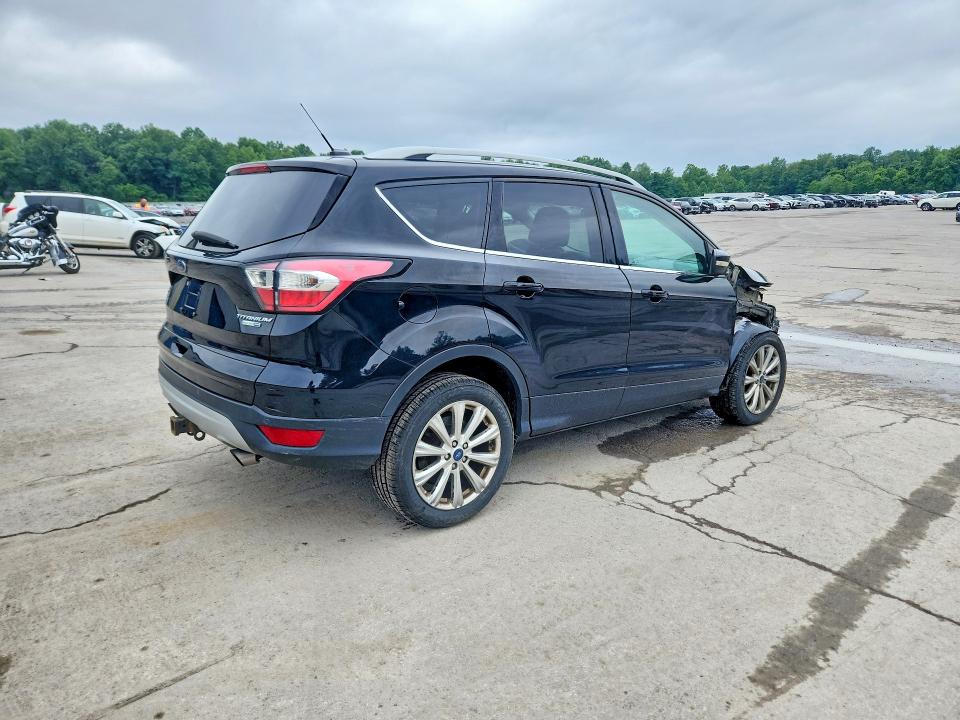 2017 Ford VIN 1FMCU9J9XHUB97889 COPART salvage auction — FRONT END, PA - CERTIFICATE OF SALVAGE, sold $1,300 on 2026-07-02 (photo 3)