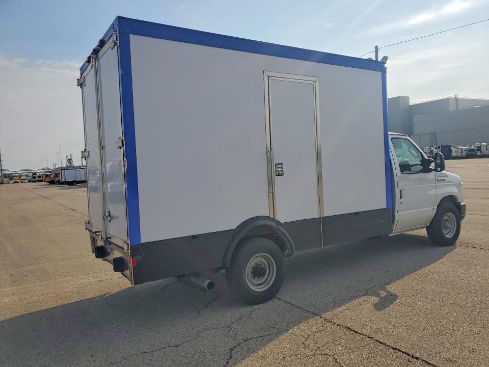 2023 Ford E-350 VIN 1FDWE3FK7PDD32070 COPART salvage auction — MINOR DENT/SCRATCHES, Oh - Certificate Of Title, sold $11,500 on 2026-07-29 (photo 3)
