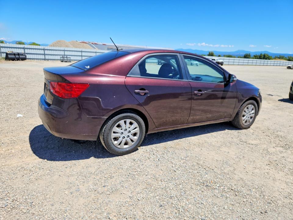 2010 Kia Forte VIN KNAFU4A23A5098948 COPART salvage auction — MINOR DENT/SCRATCHES, Ca - Dis/Dlr/Exp Only Clean Title, sold $700 on 2026-07-06 (photo 3)