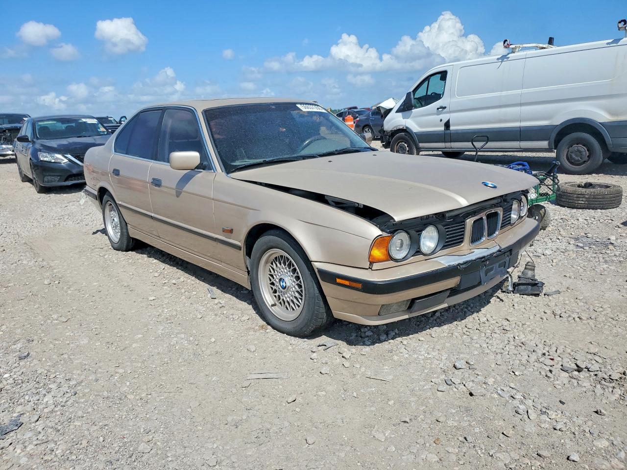 1995 BMW 5 Series VIN WBAHD6320SGK85913 COPART salvage auction — Front End, TX - CERT OF TITLE-REBUILT SALVAGE (P), sold $1,950 on 2026-07-08 (photo 4)