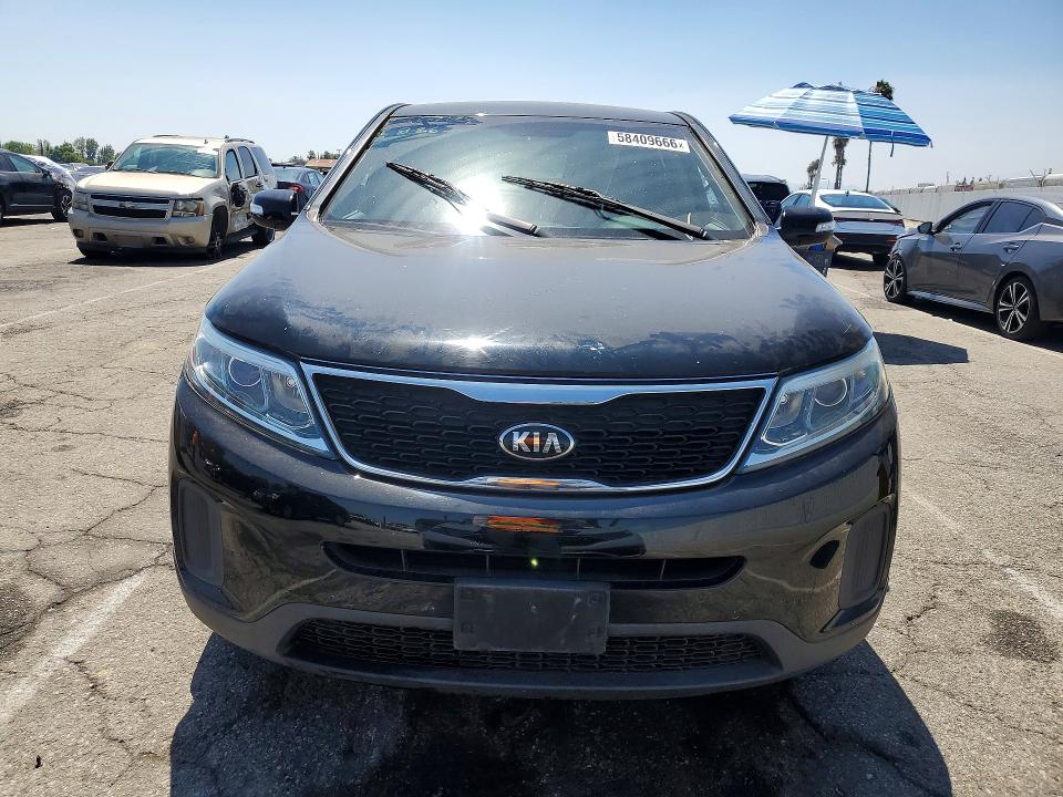 2015 Kia Sorento VIN 5XYKT3A64FG629090 COPART salvage auction — VANDALISM, Ca - Salvage Certificate, sold $1,400 on 2026-07-31 (photo 5)