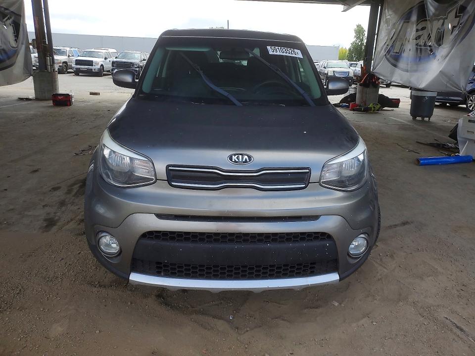 2018 Kia Soul VIN KNDJP3A5XJ7577011 COPART salvage auction — MINOR DENT/SCRATCHES, Ca - Dis/Dlr/Exp Only Clean Title, sold $1,100 on 2026-07-25 (photo 5)
