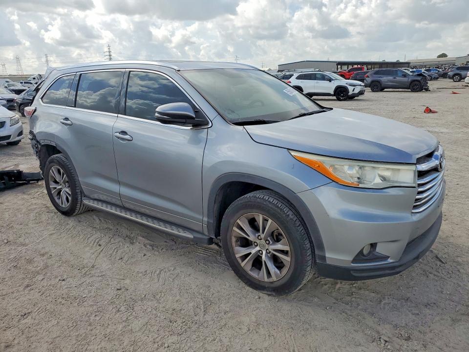 2014 Toyota VIN 5TDKKRFH6ES031908 COPART salvage auction — REAR END, Tx - Salvage Vehicle Title, sold $6,300 on 2026-07-10 (photo 4)