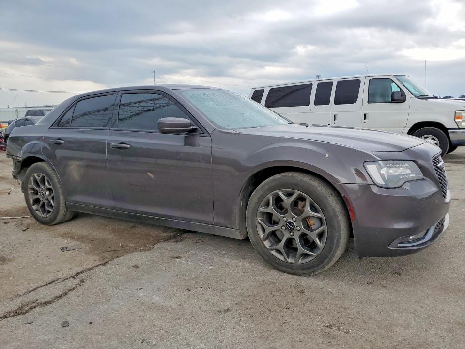 2015 Chrysler 300 VIN 2C3CCAGG8FH757038 COPART salvage auction — REAR END, In - Certificate Of Title, sold $700 on 2026-08-24 (photo 4)