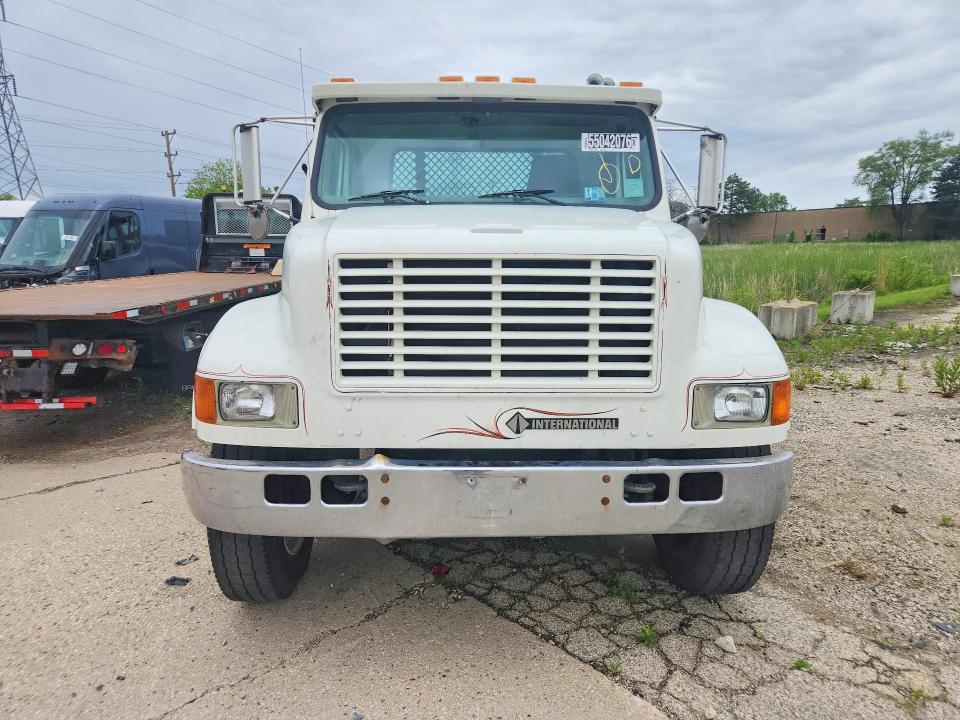 2000 International VIN 1HTSCAAN8YH242003 COPART salvage auction — MINOR DENT/SCRATCHES, Va - Cert Of Title - Salvage, sold $2,750 on 2026-07-08 (photo 5)